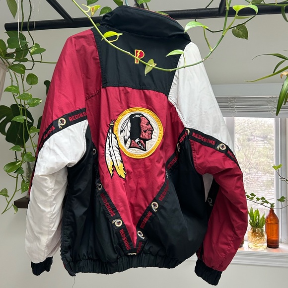 Washington Redskins Vintage 90s Pro Player NFL Winter Puffer Jacket